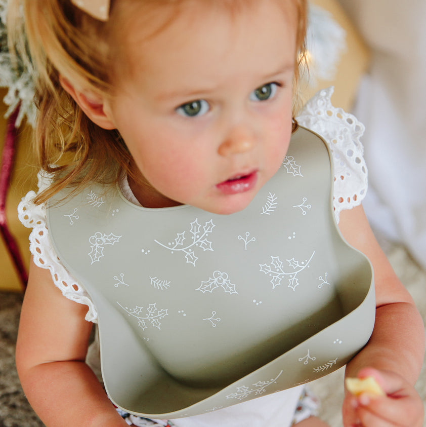 Silicone Catch Bib & Spoon Set - Christmas Foliage