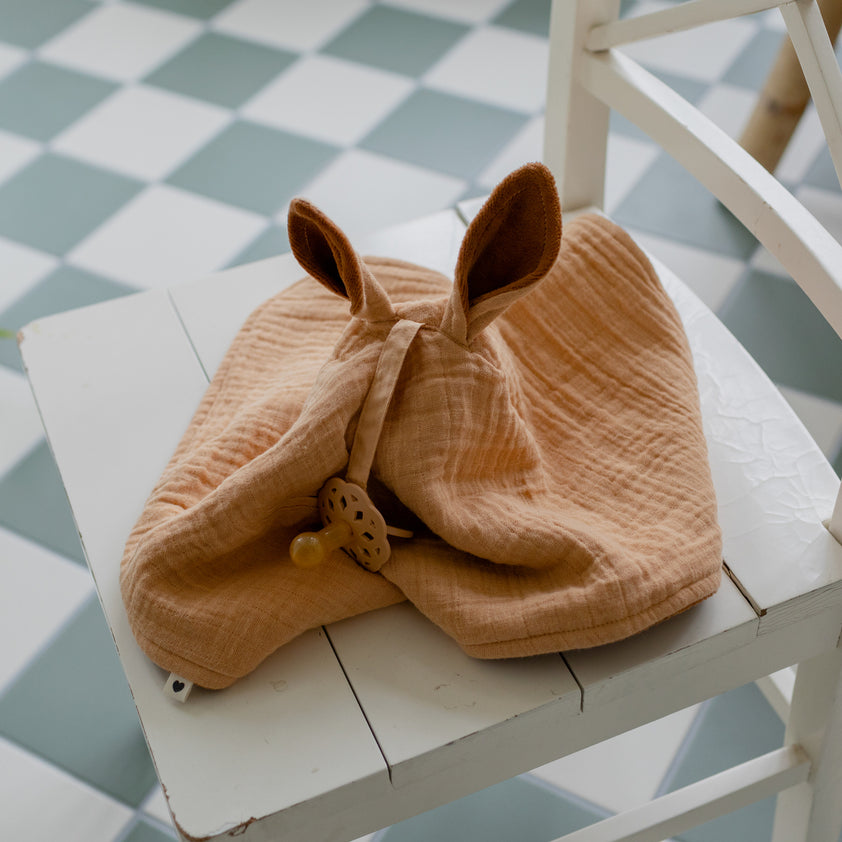 Kangaroo Cuddle Cloth ONE.CHEW.THREE