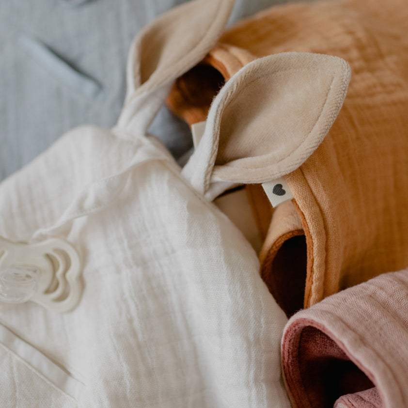 Kangaroo Cuddle Cloth ONE.CHEW.THREE